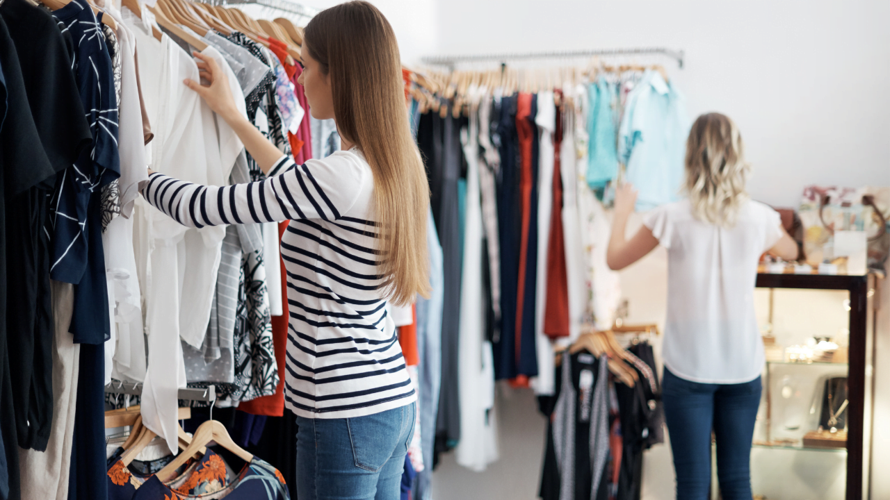 Fashion & Non-Food Retail Salary Outlook 2022 - Excel Recruitment